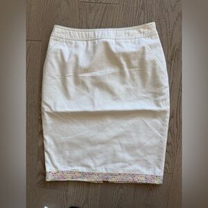 Lilly Cream High Rise Skirt with Colorful Trim in size 9S (155/64a)